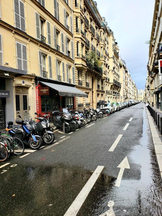 Paris : Appartement D'Exception - Batignolles Экстерьер фото